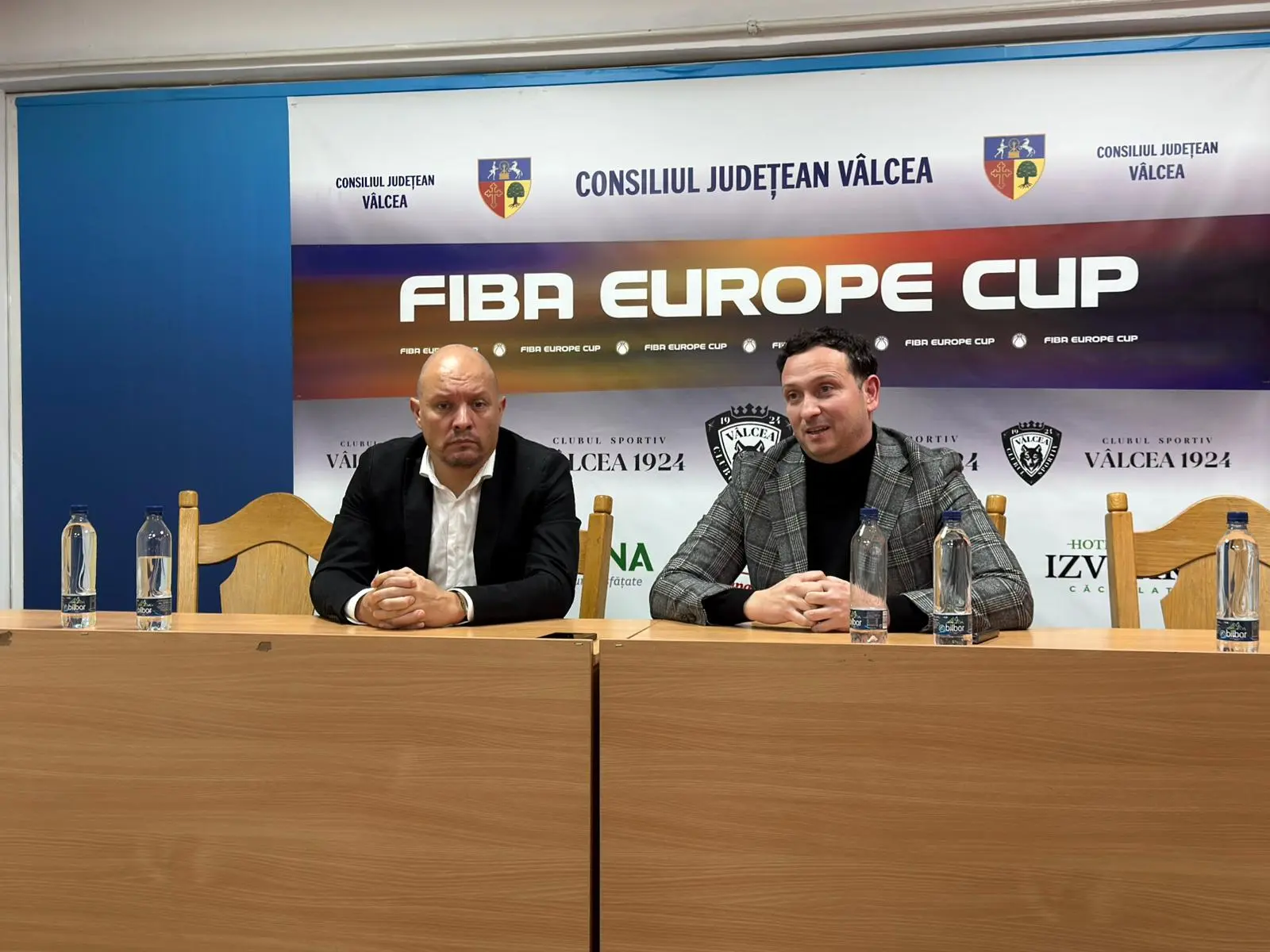 OFICIAL: Arturo Alvarez pleacă de la Vâlcea. Ciprian Enache este antrenor interimar